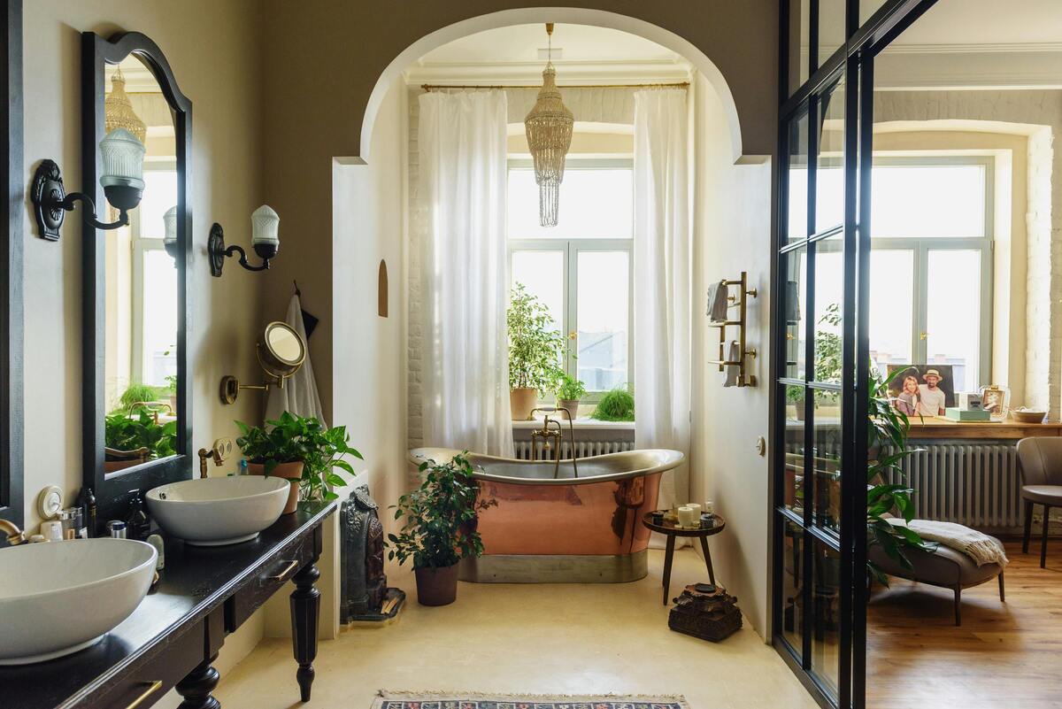 Traditional Bathroom Ideas For Both Big And Small Bathrooms